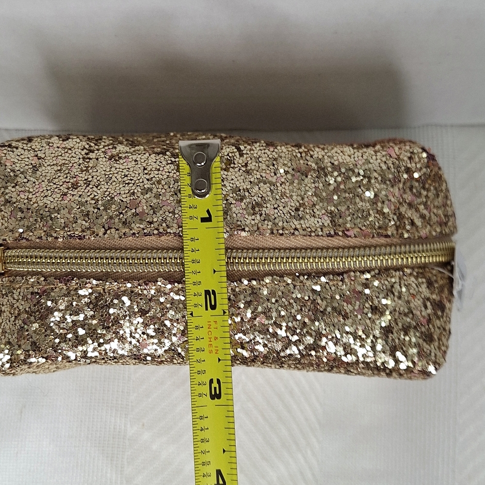 Beautiful Bath & Body Works Gold Glitters Shimmering Zip Pouch a Touch of Pink - Picture 14 of 15